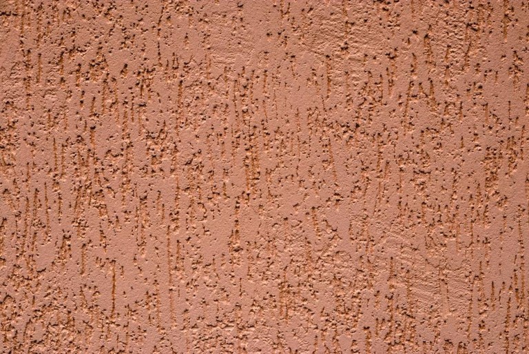 Quel enduit extérieur choisir pour protéger votre façade ?